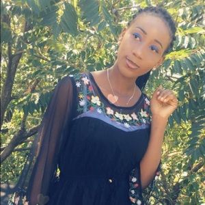 Meet your Posher, Adedoyin